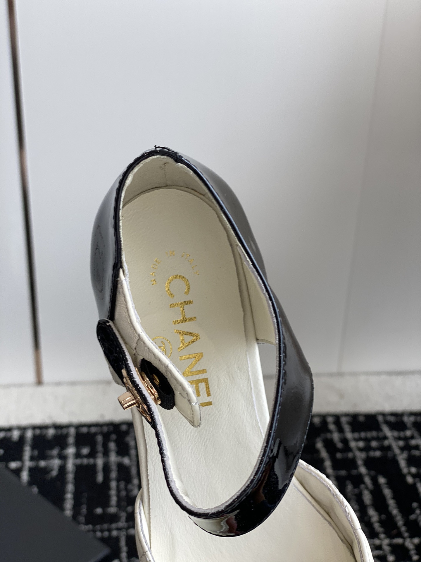 UA Ch*el MARY JANES
