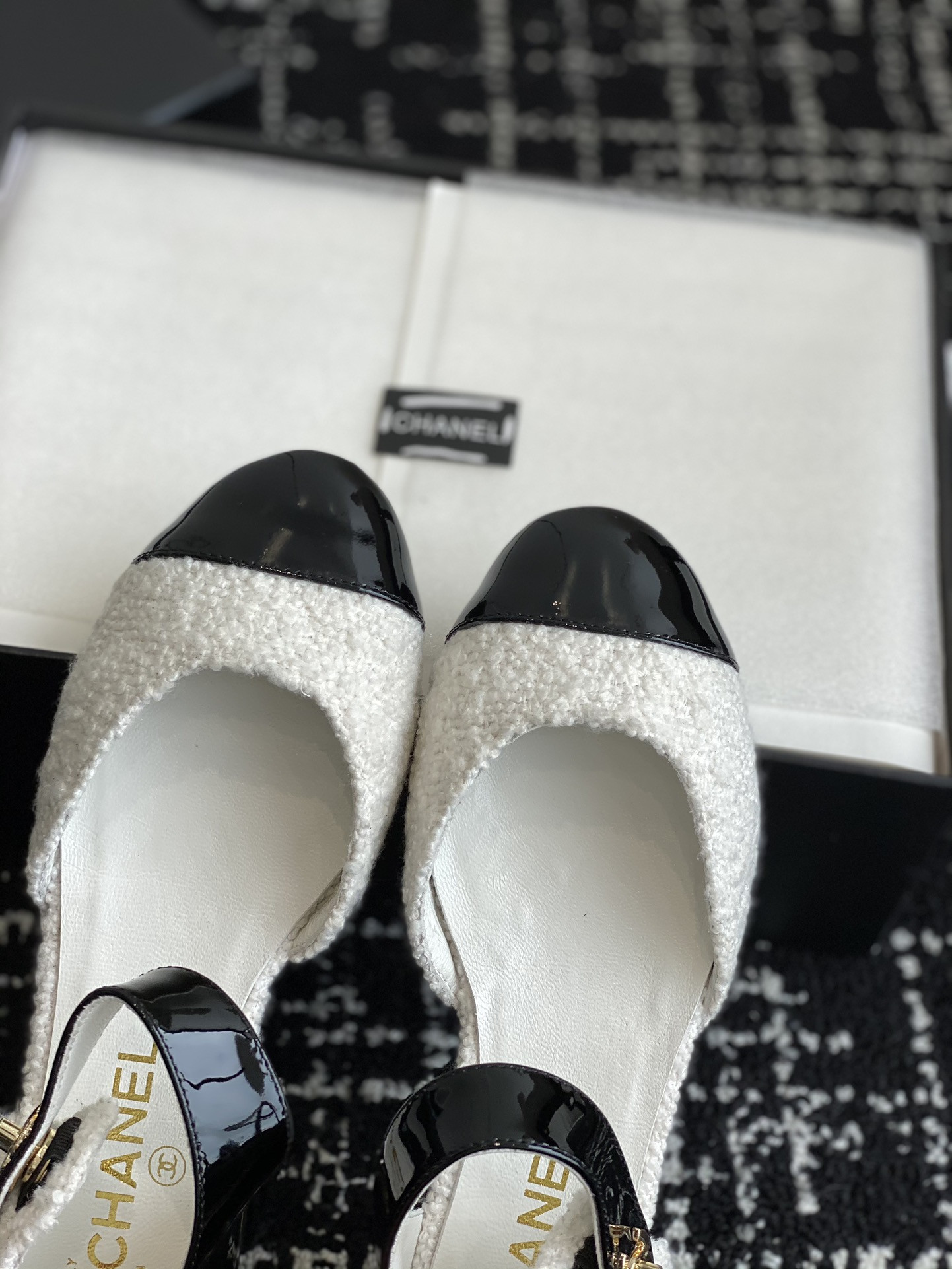 UA Ch*el MARY JANES