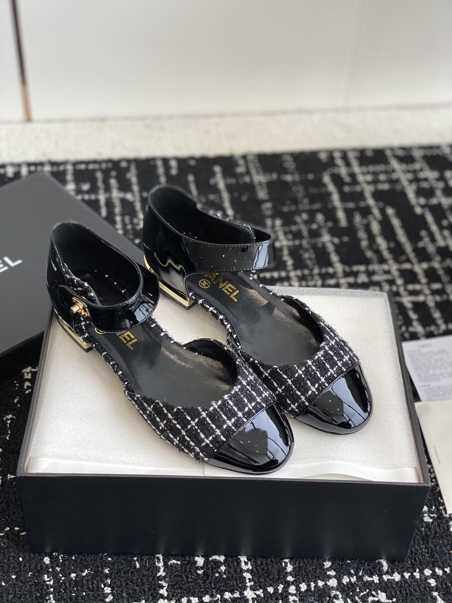 UA Ch*el MARY JANES