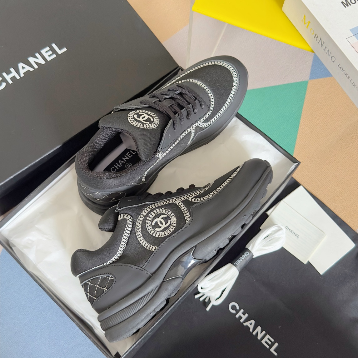 UA Ch*el SNEAKER
