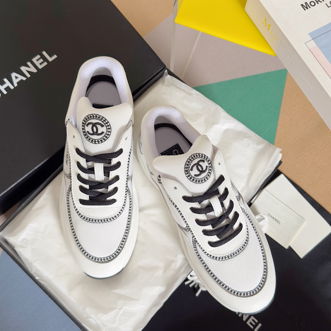 UA Ch*el SNEAKER