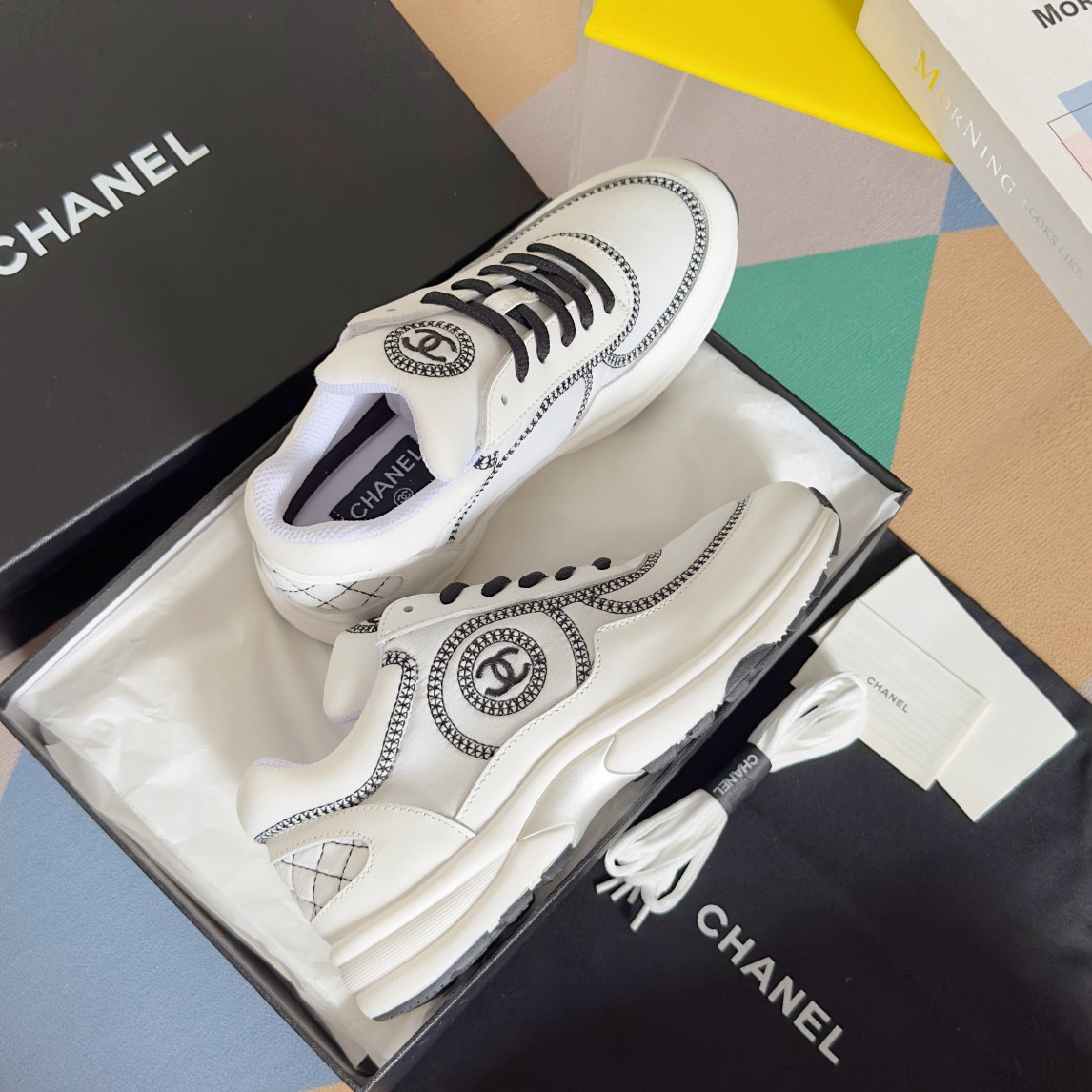 UA Ch*el SNEAKER