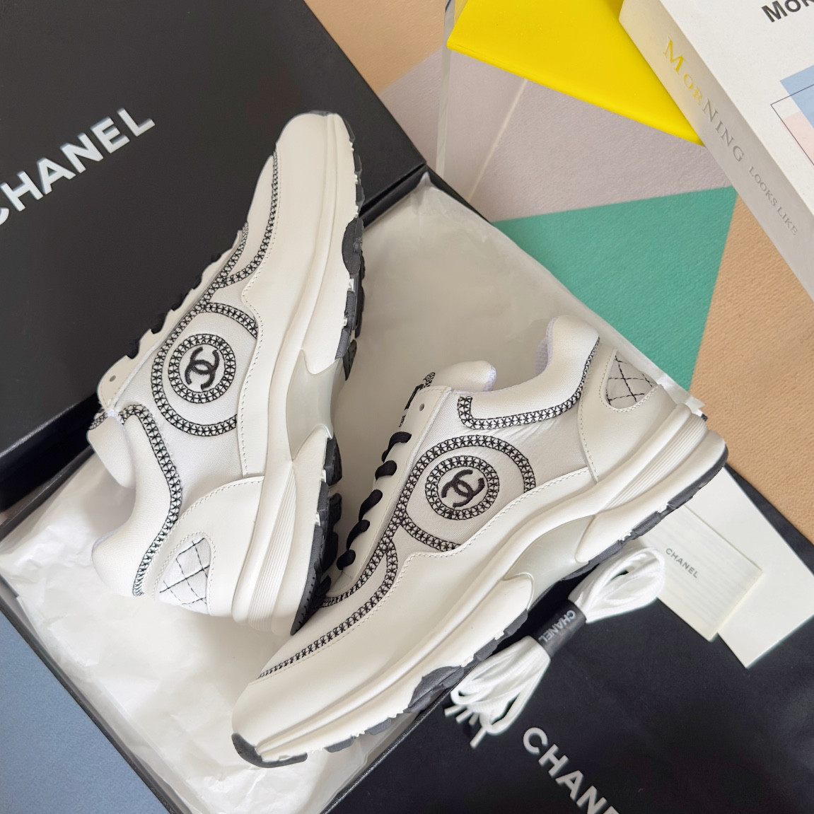 UA Ch*el SNEAKER