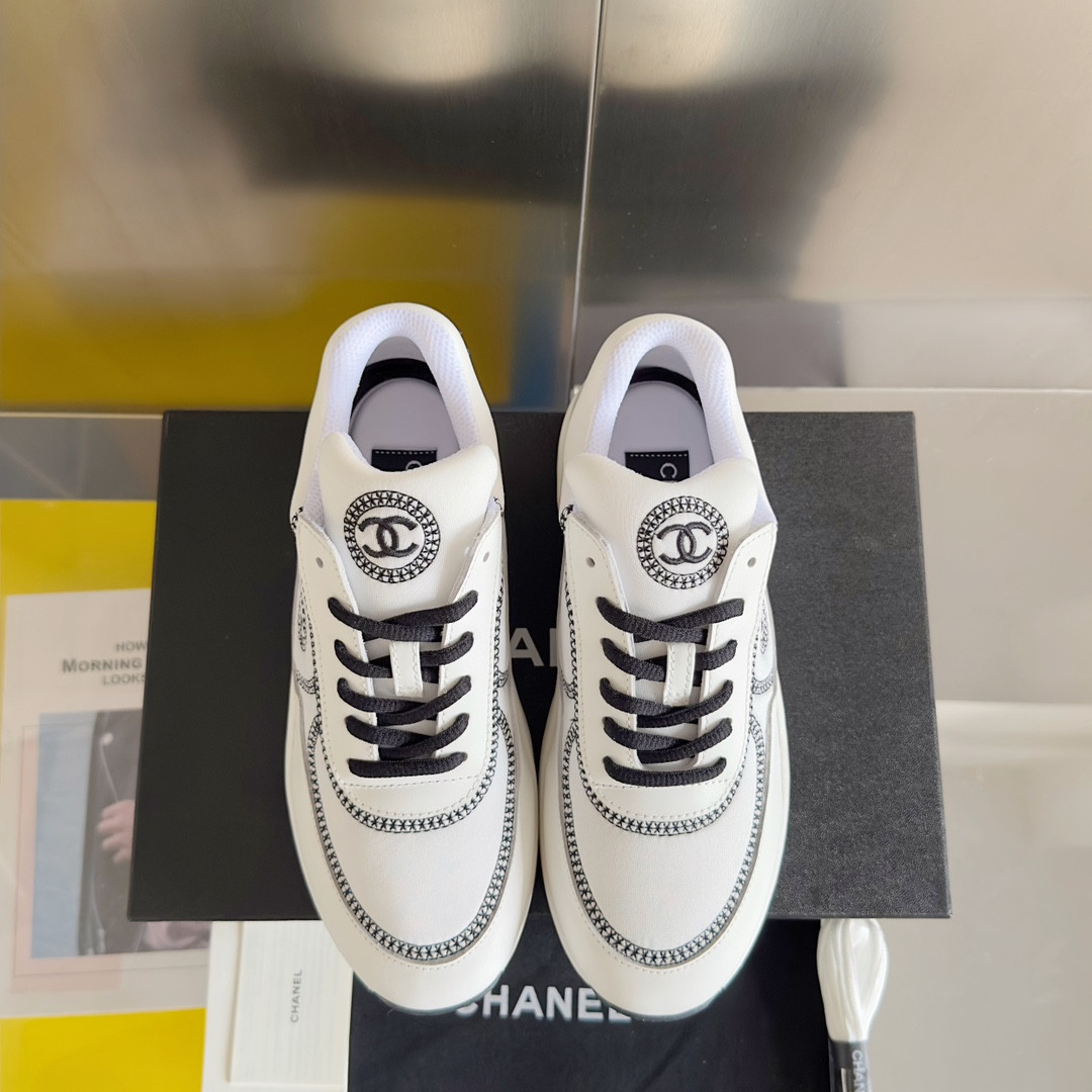 UA Ch*el SNEAKER