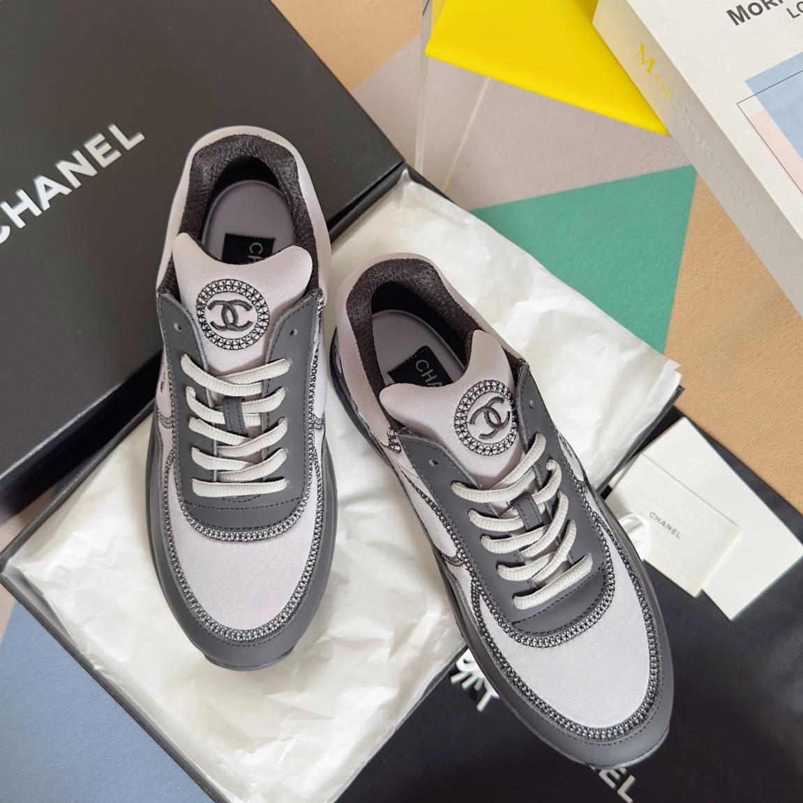 UA Ch*el SNEAKER