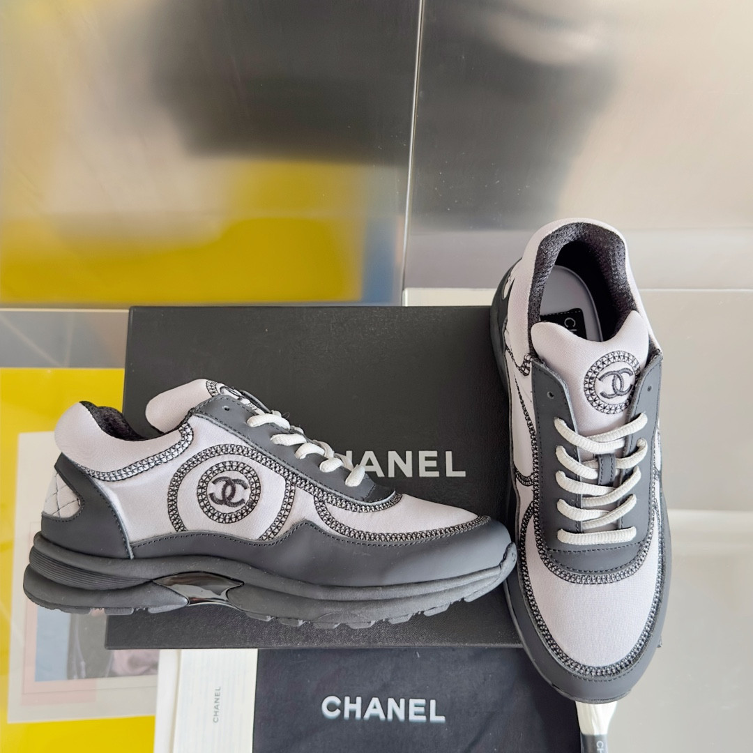 UA Ch*el SNEAKER