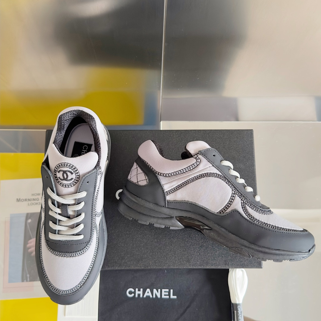 UA Ch*el SNEAKER