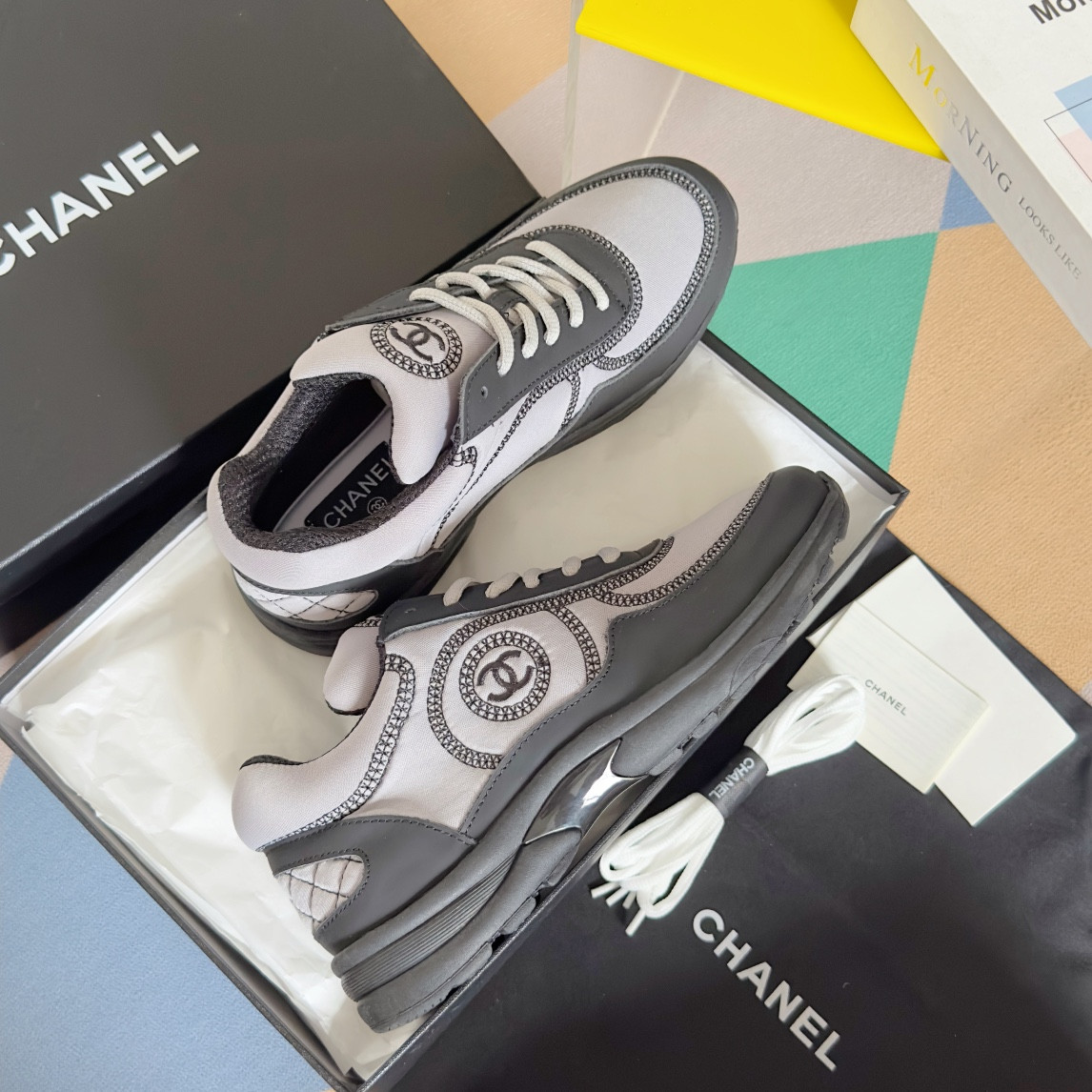 UA Ch*el SNEAKER