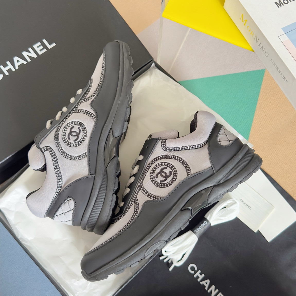 UA Ch*el SNEAKER