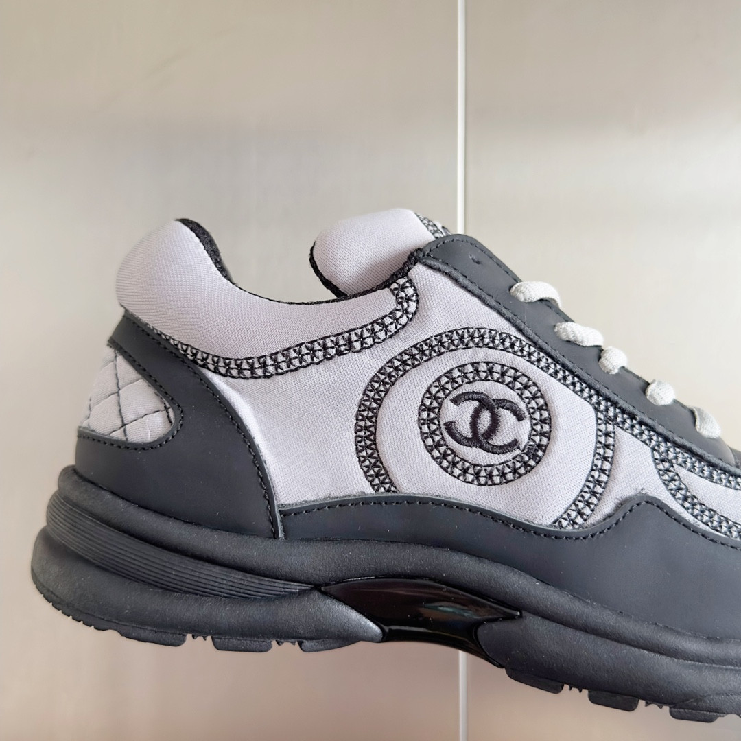 UA Ch*el SNEAKER