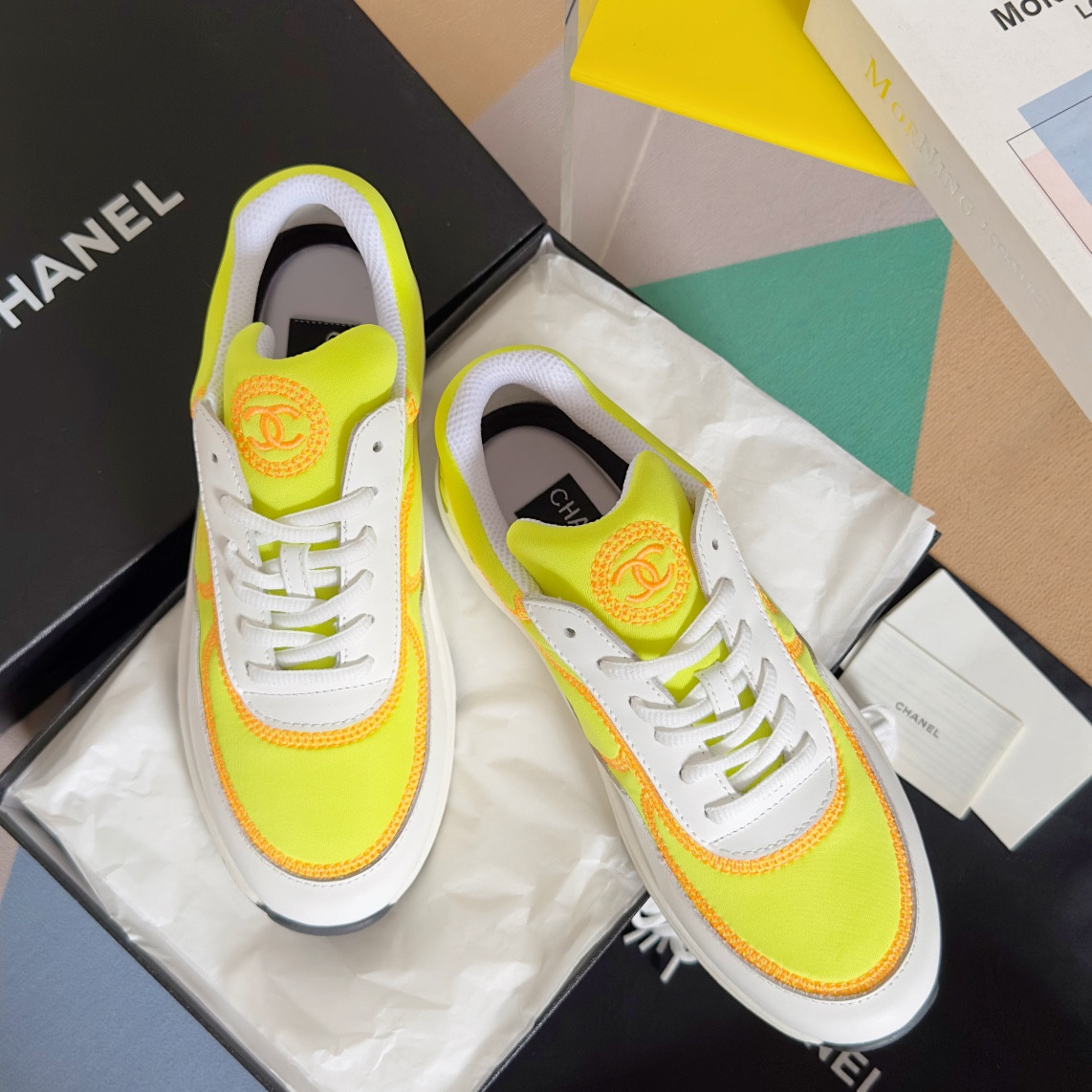 UA Ch*el SNEAKER