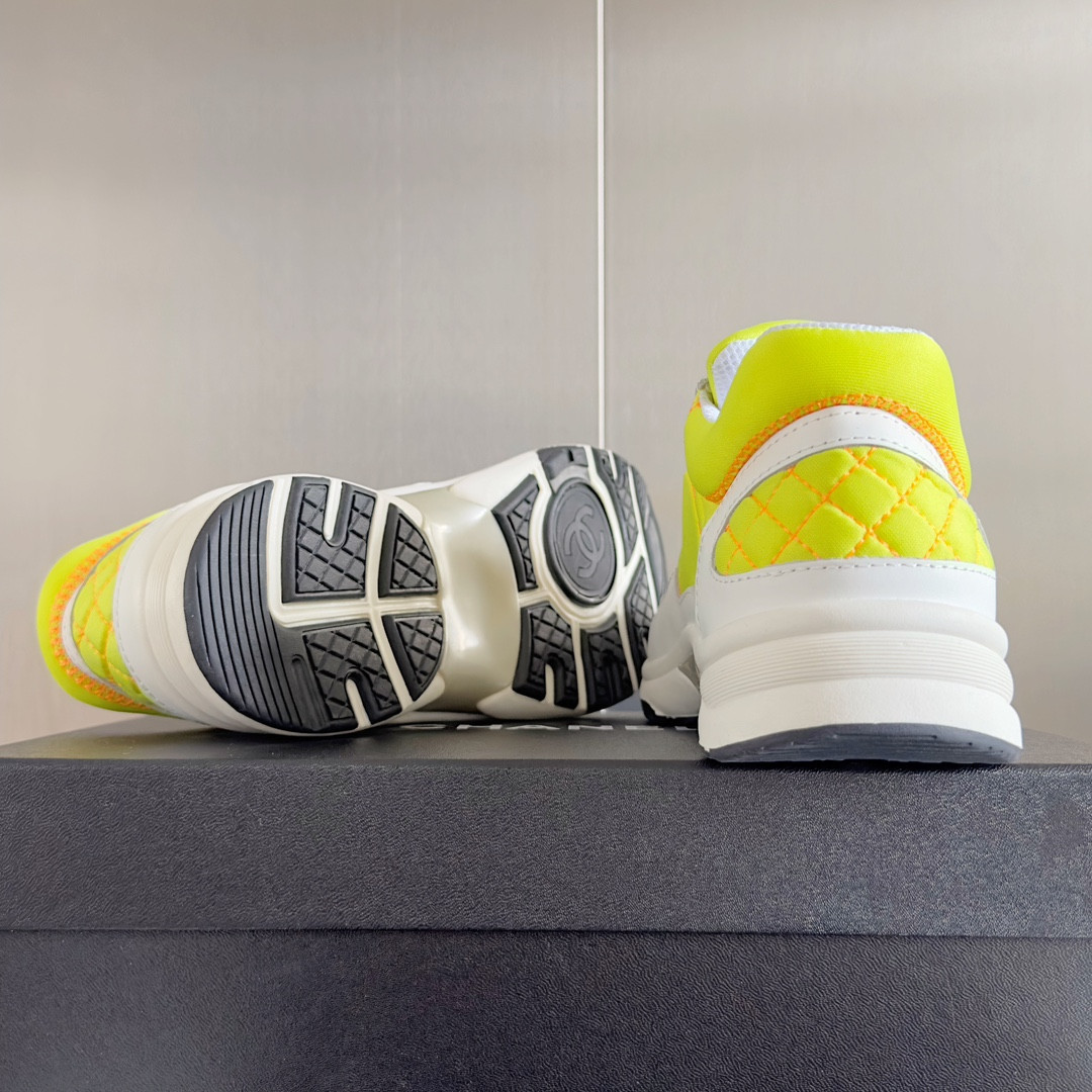 UA Ch*el SNEAKER
