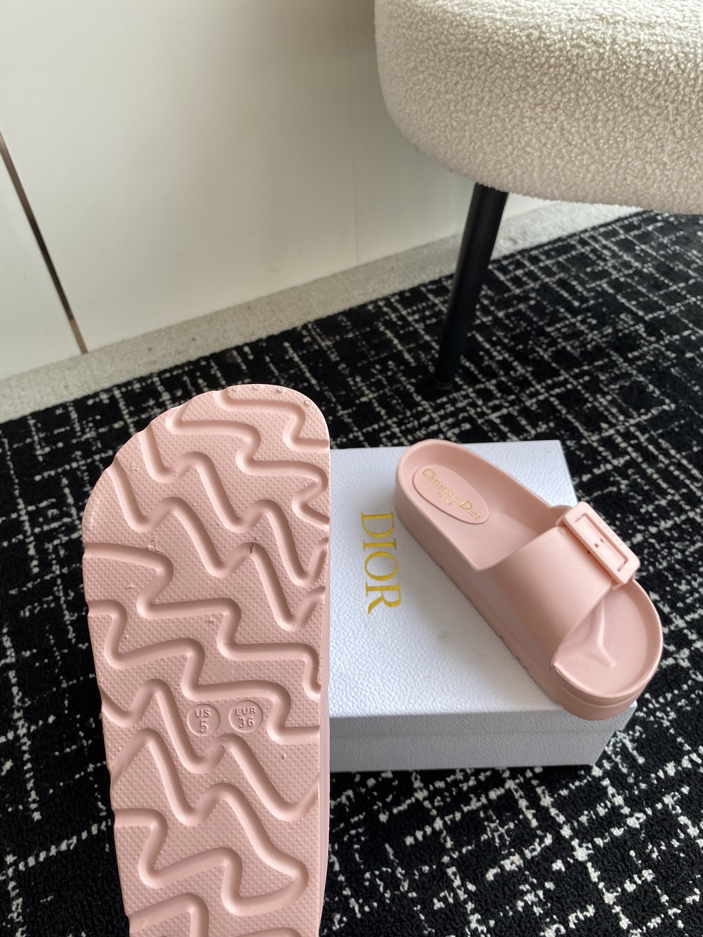 UA D*0r Slide