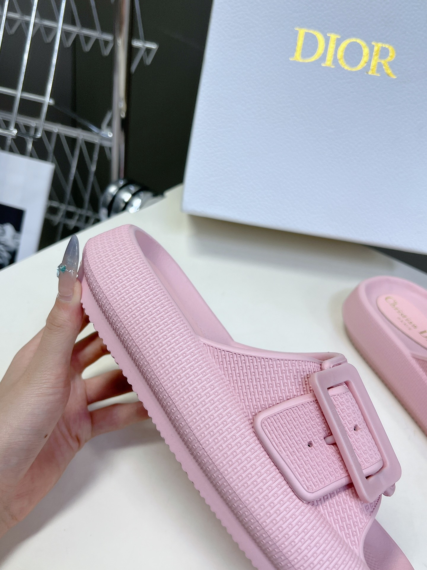 UA D*0r Slide