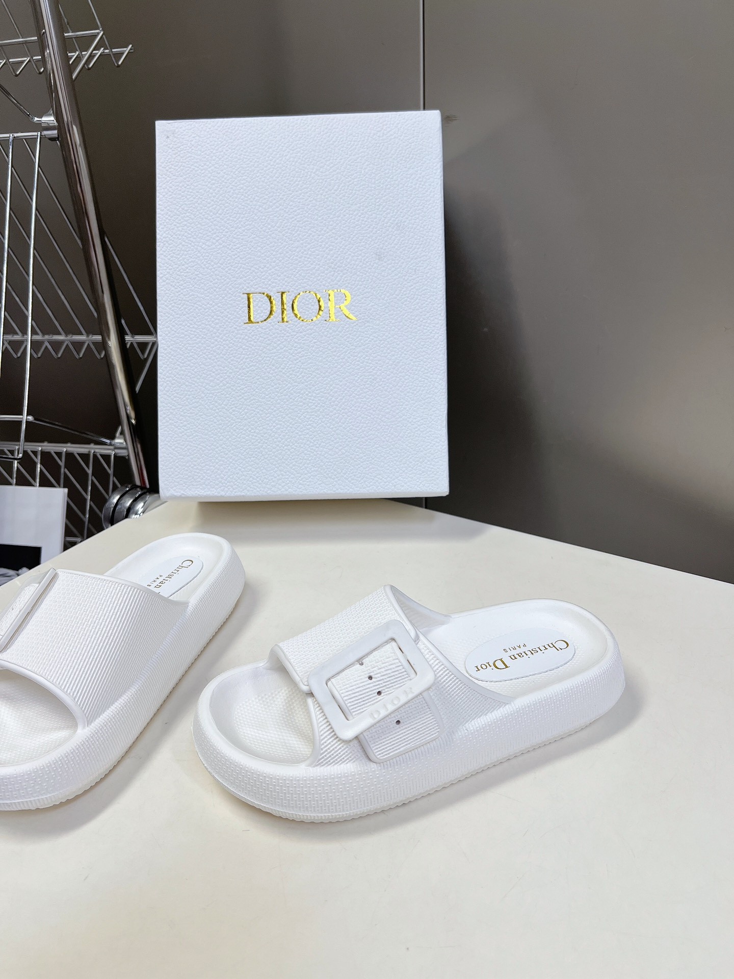UA D*0r Slide