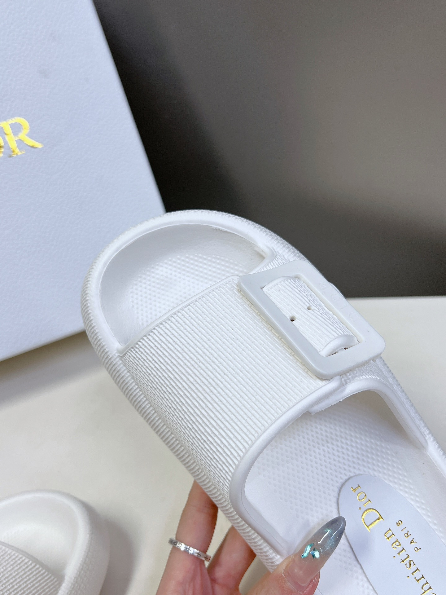 UA D*0r Slide