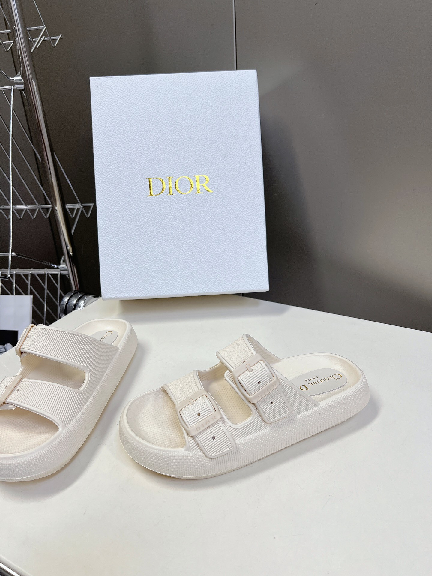 UA D*0r Slide