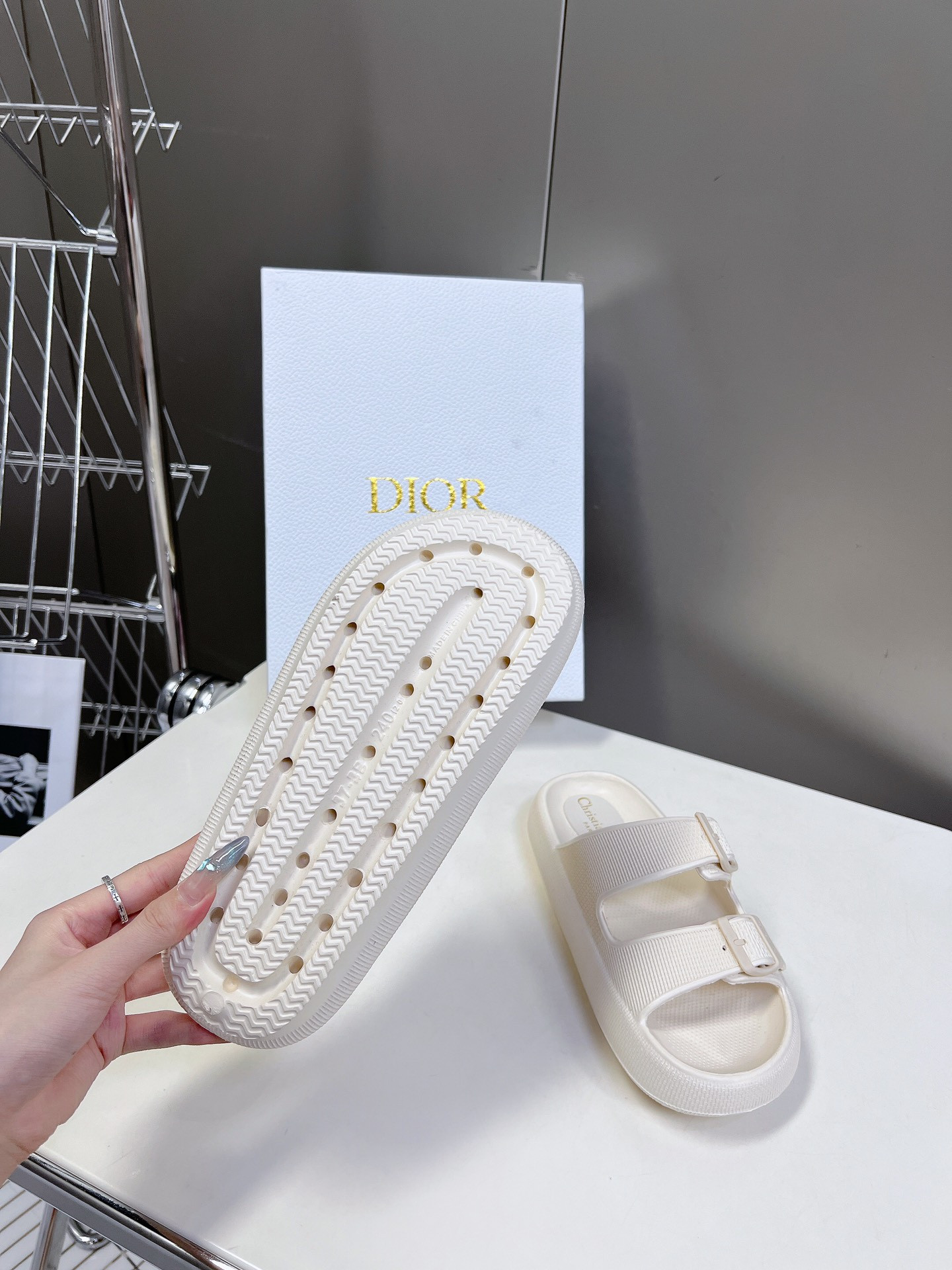UA D*0r Slide
