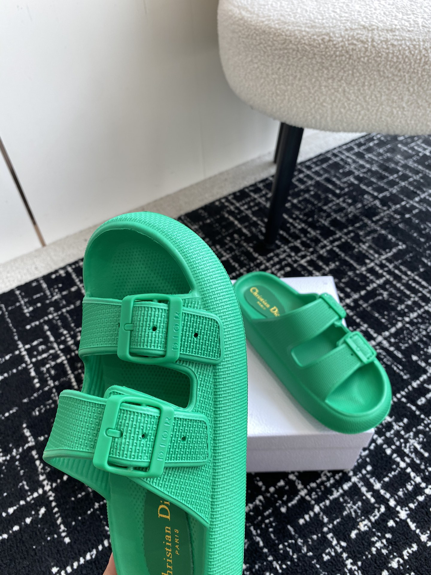 UA D*0r Slide