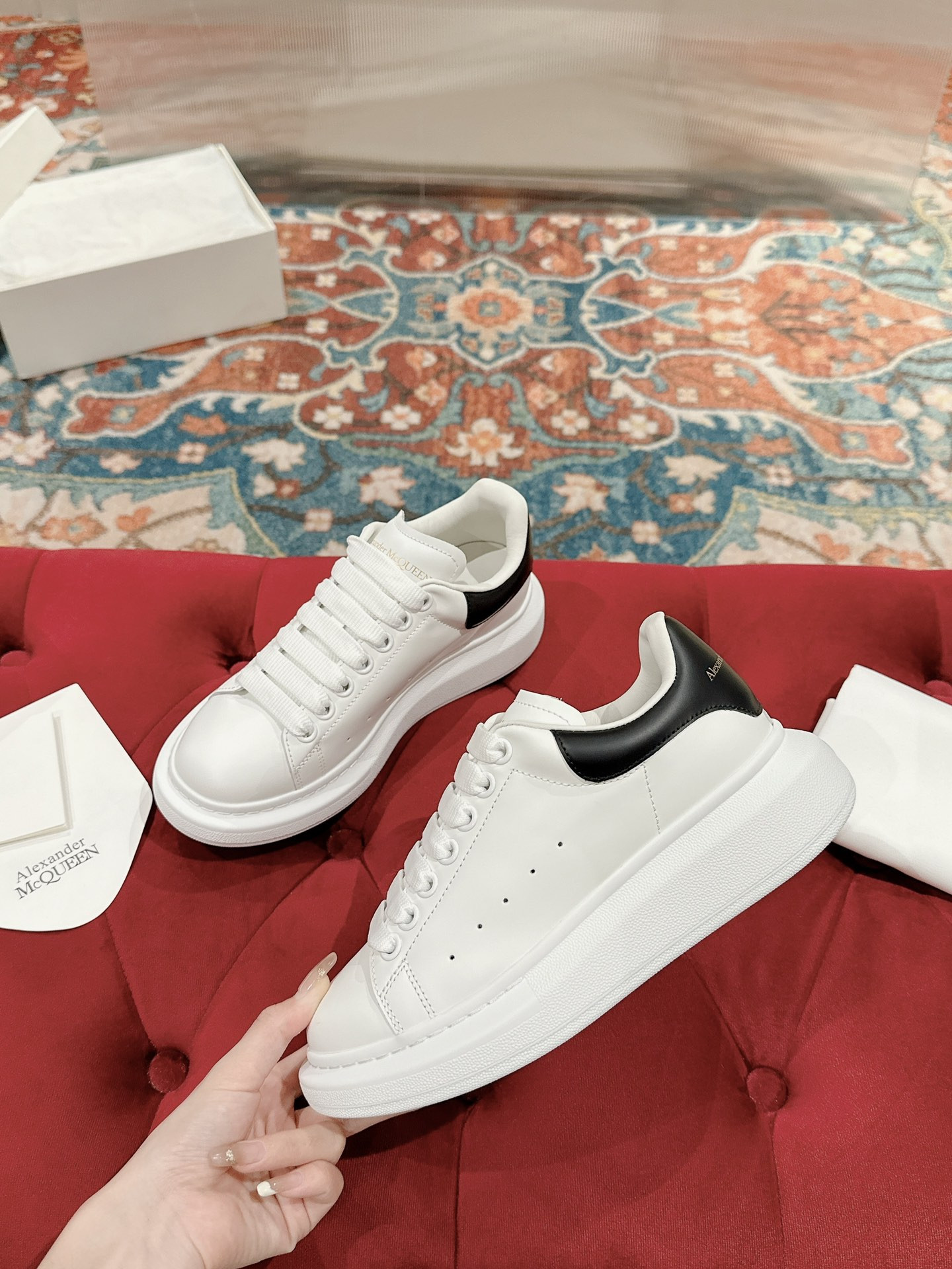 UA Ale*d*r M*Q*en Oversized White Black