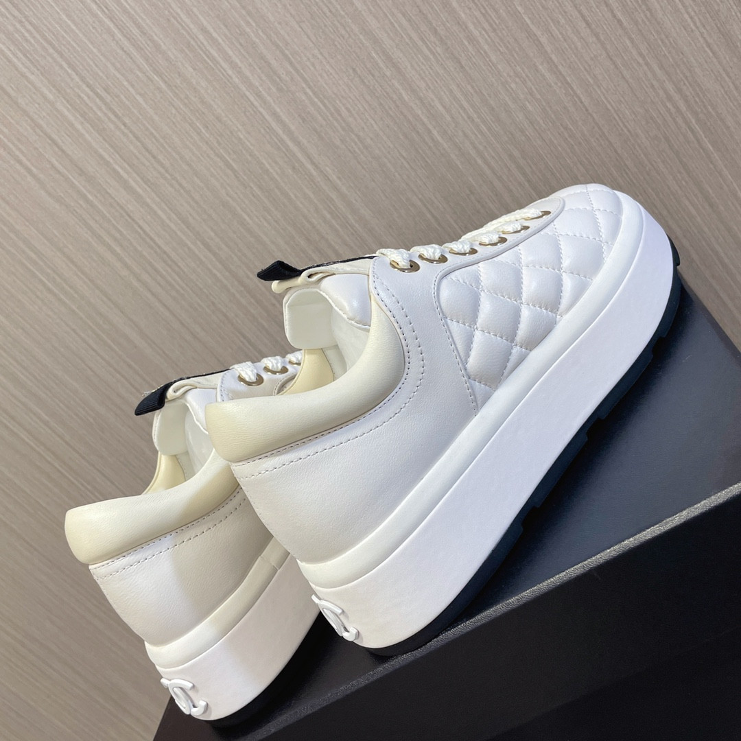 UA Ch*el SNEAKERS