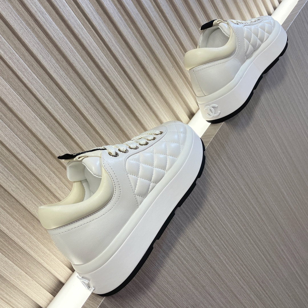 UA Ch*el SNEAKERS