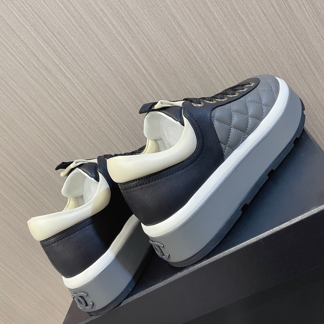 UA Ch*el SNEAKERS