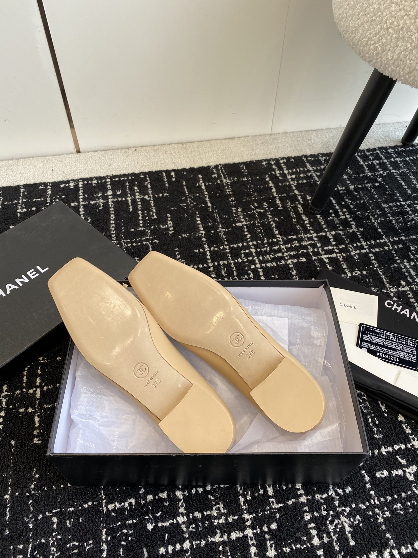 UA Ch*el VINTAGE BALLET FLATS
