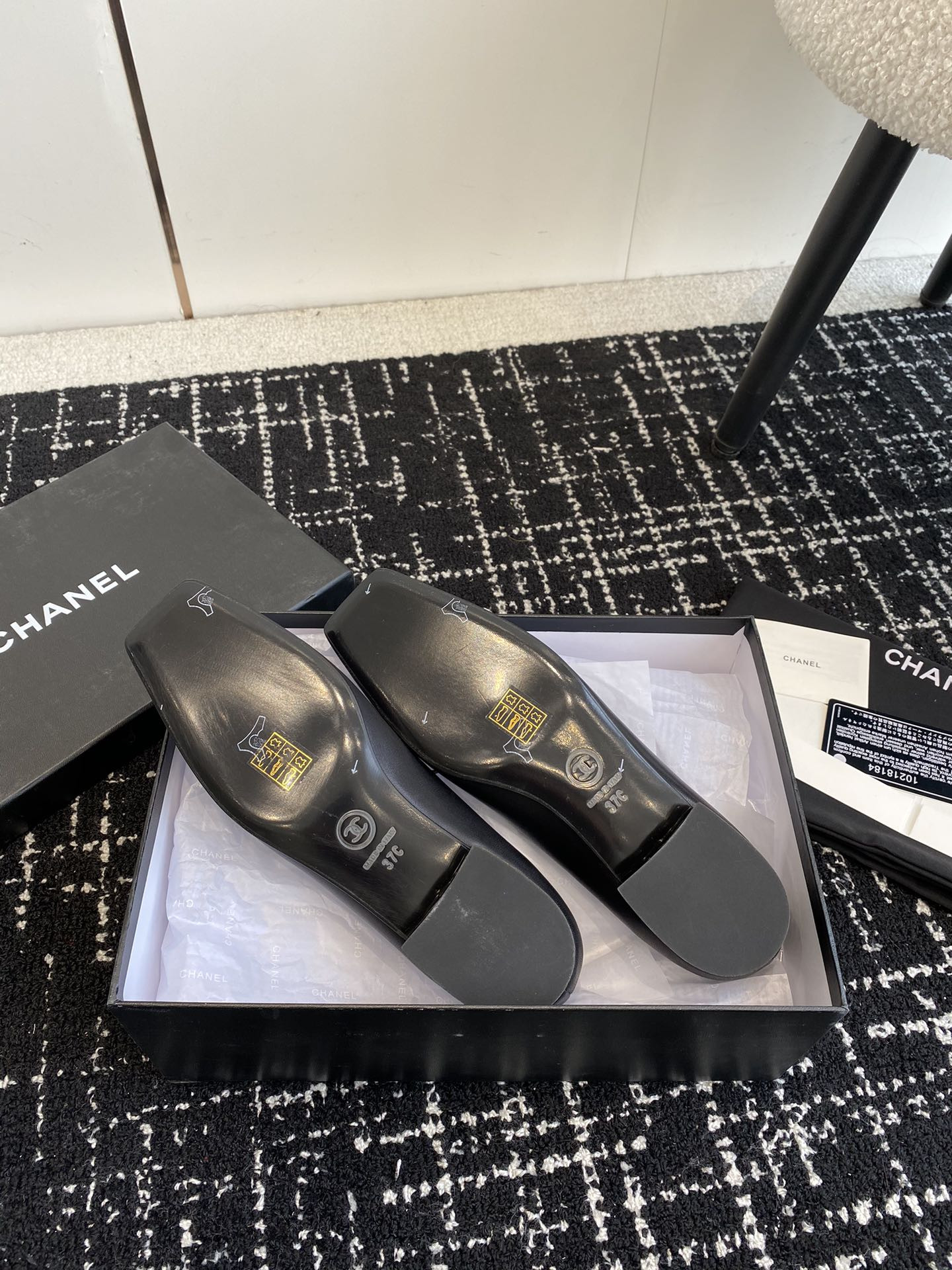 UA Ch*el VINTAGE BALLET FLATS