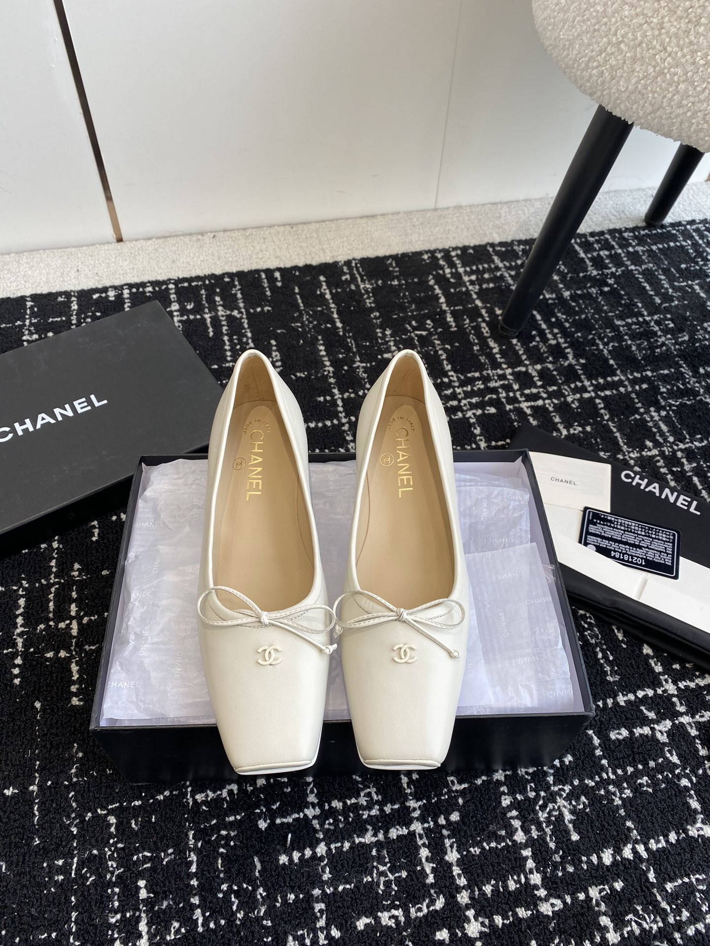 UA Ch*el VINTAGE BALLET FLATS
