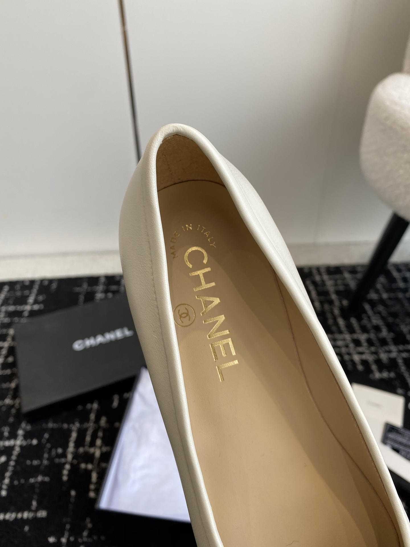 UA Ch*el VINTAGE BALLET FLATS