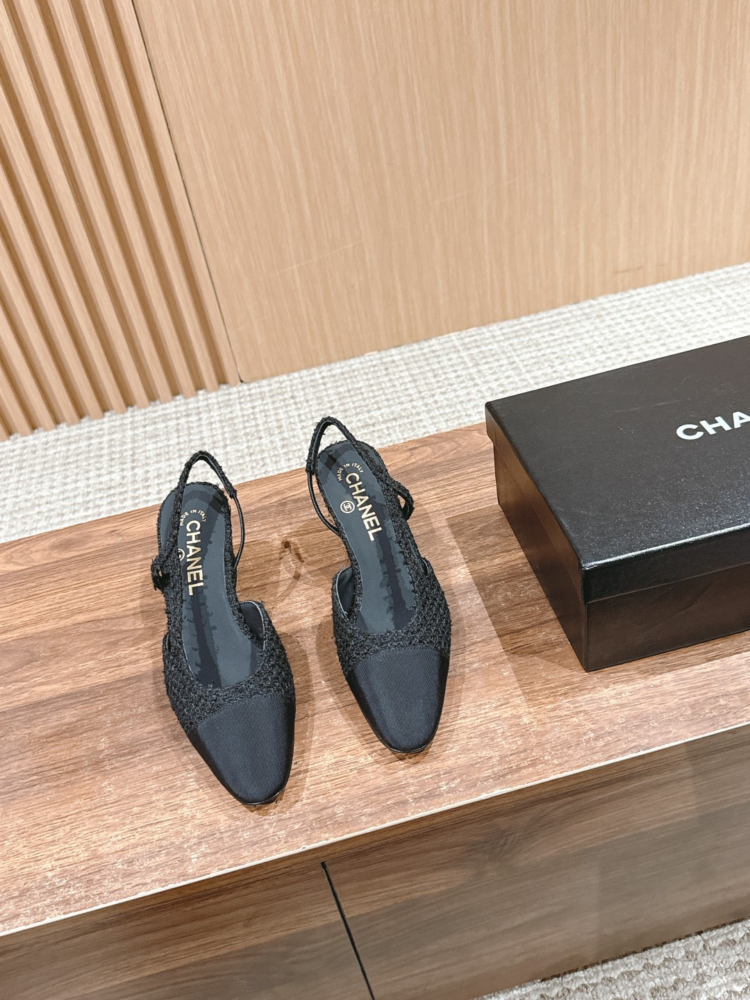 UA Ch*el SLINGBACKS