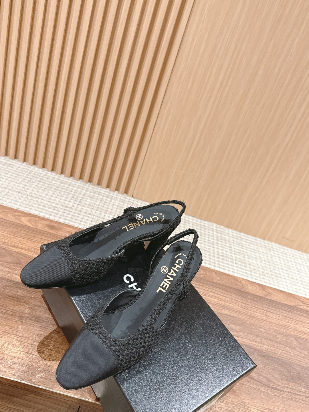 UA Ch*el SLINGBACKS