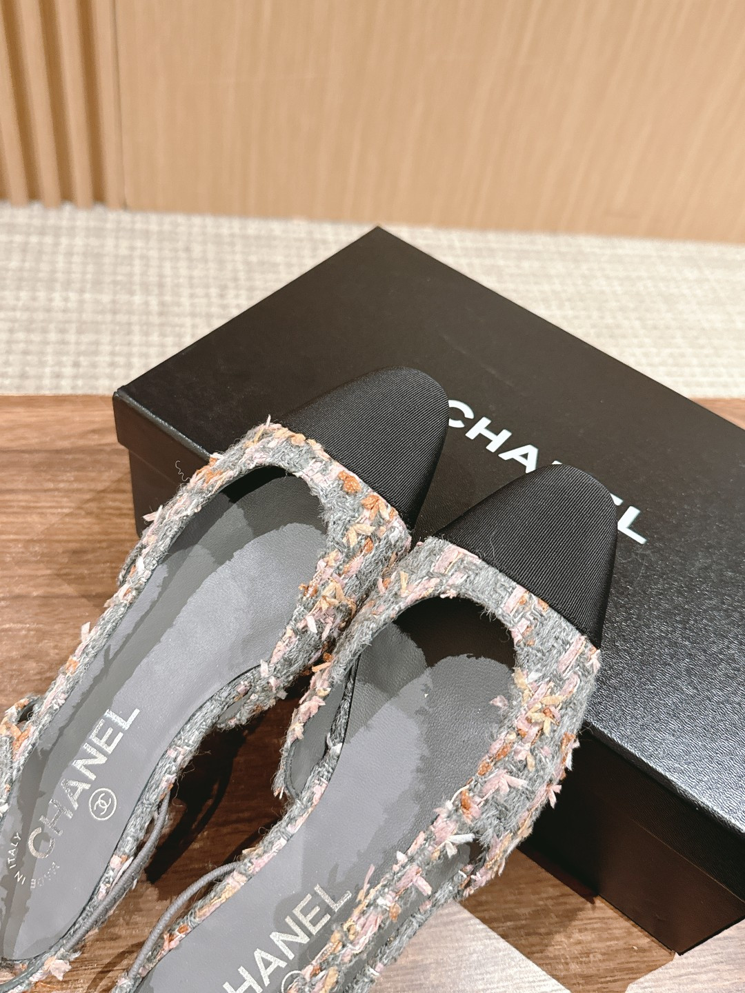 UA Ch*el SLINGBACKS FLAT