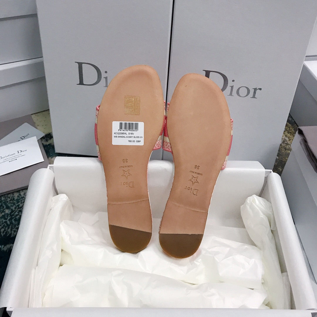 UA D*0r Dway Slide