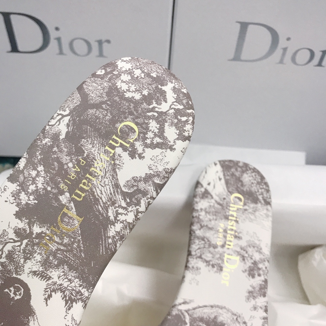 UA D*0r Dway Slide