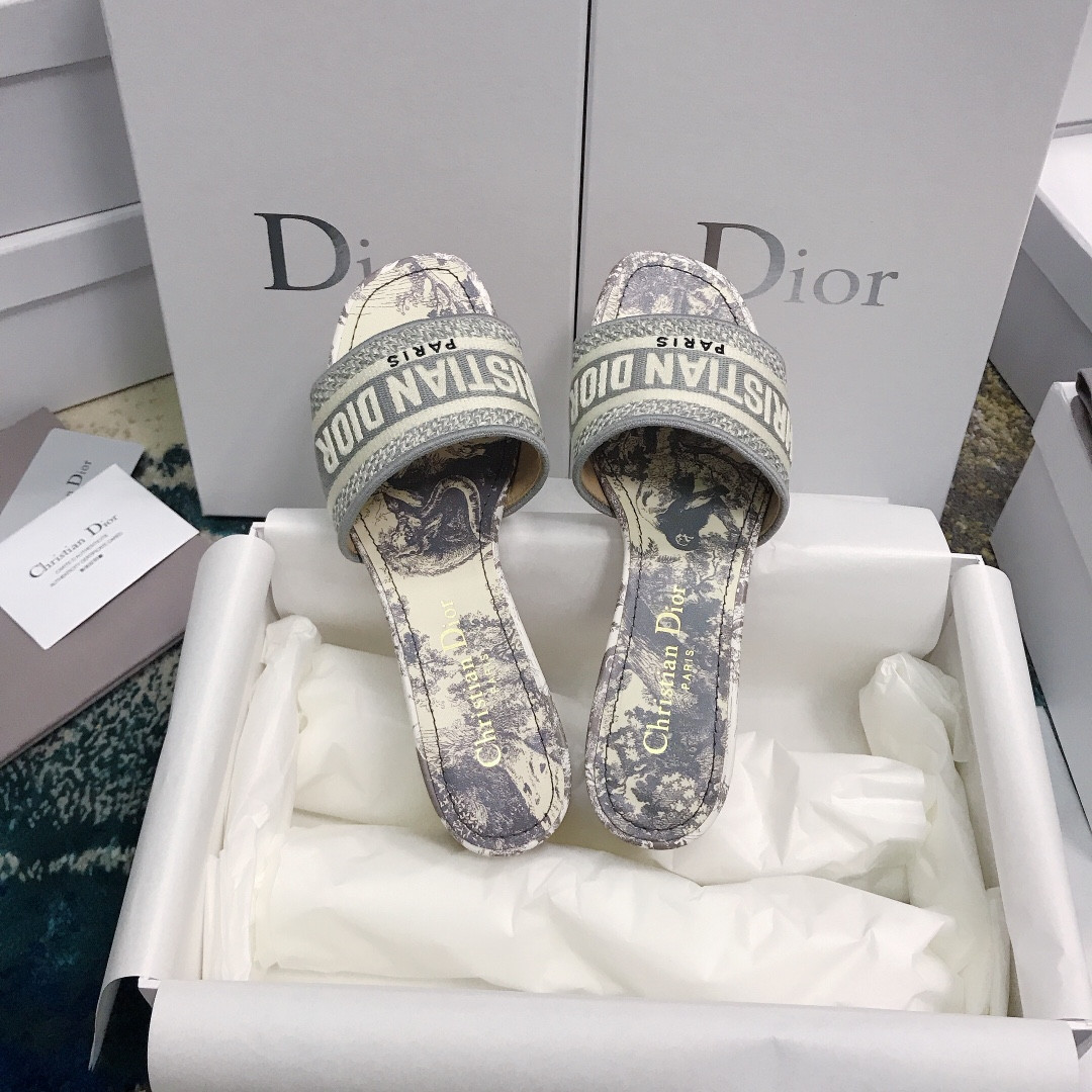 UA D*0r Dway Heeled Slide