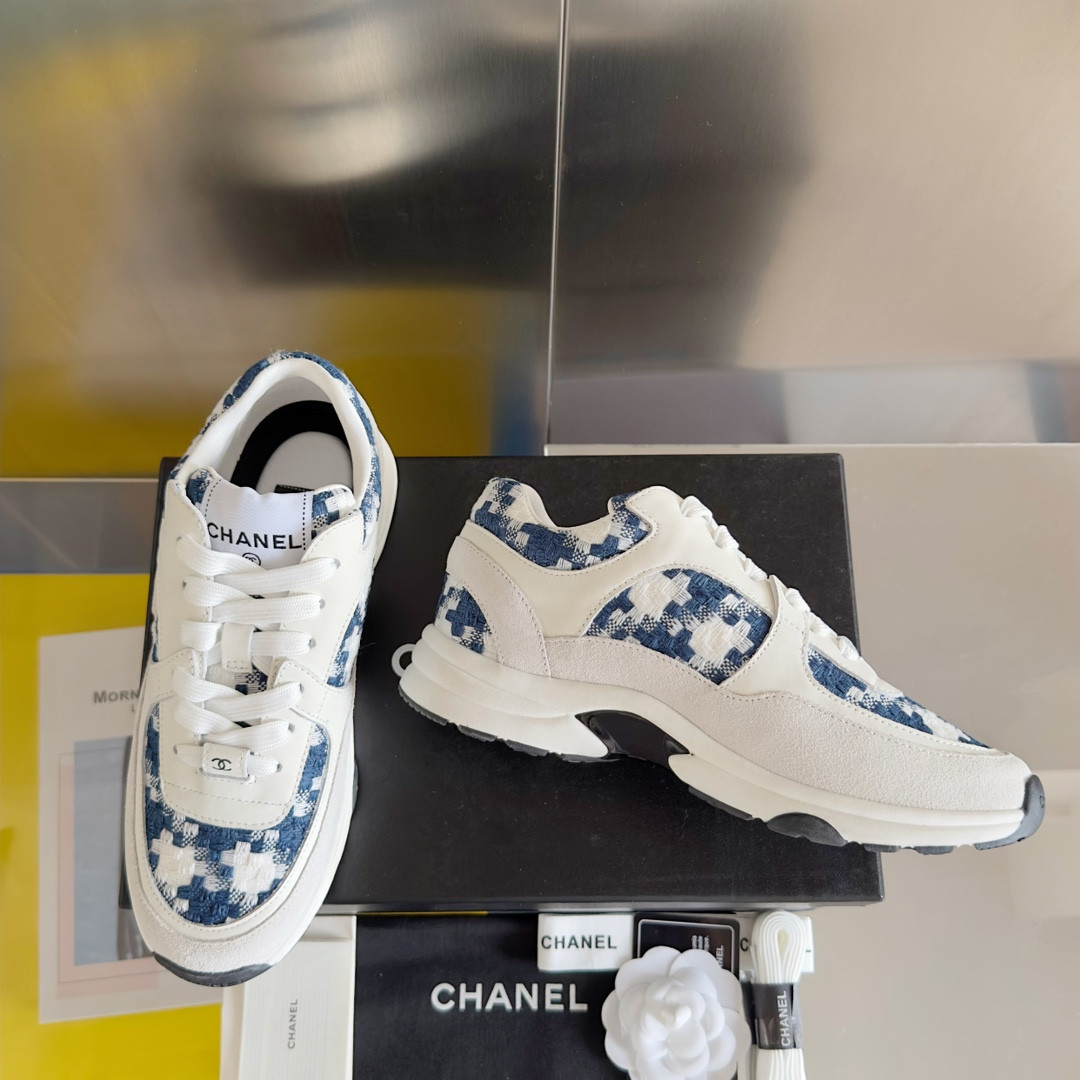 UA Ch*el SNEAKER