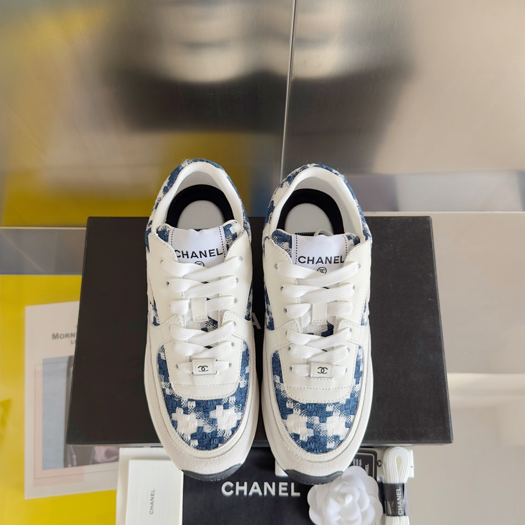 UA Ch*el SNEAKER