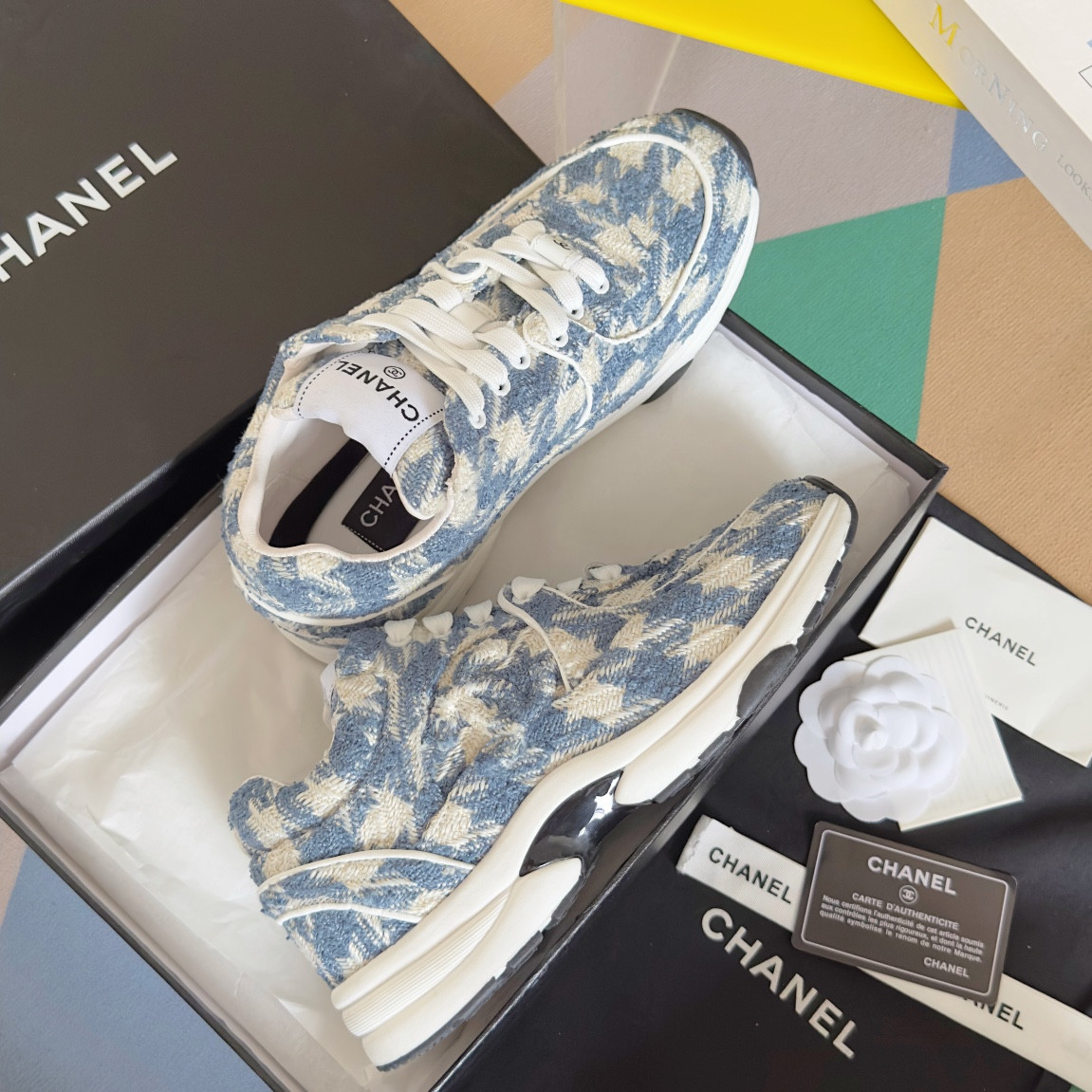 UA Ch*el SNEAKER