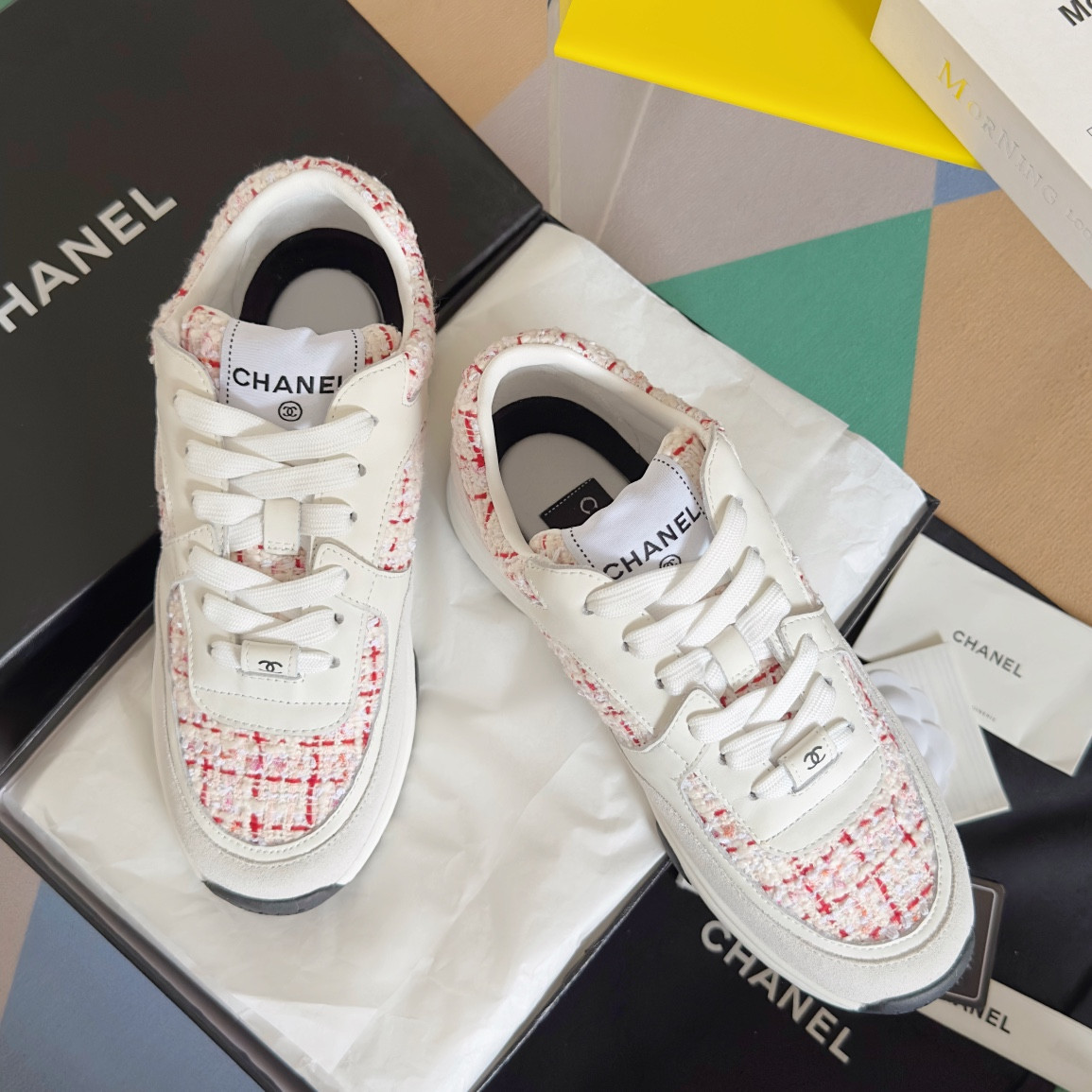 UA Ch*el SNEAKER