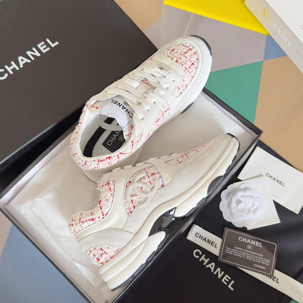 UA Ch*el SNEAKER