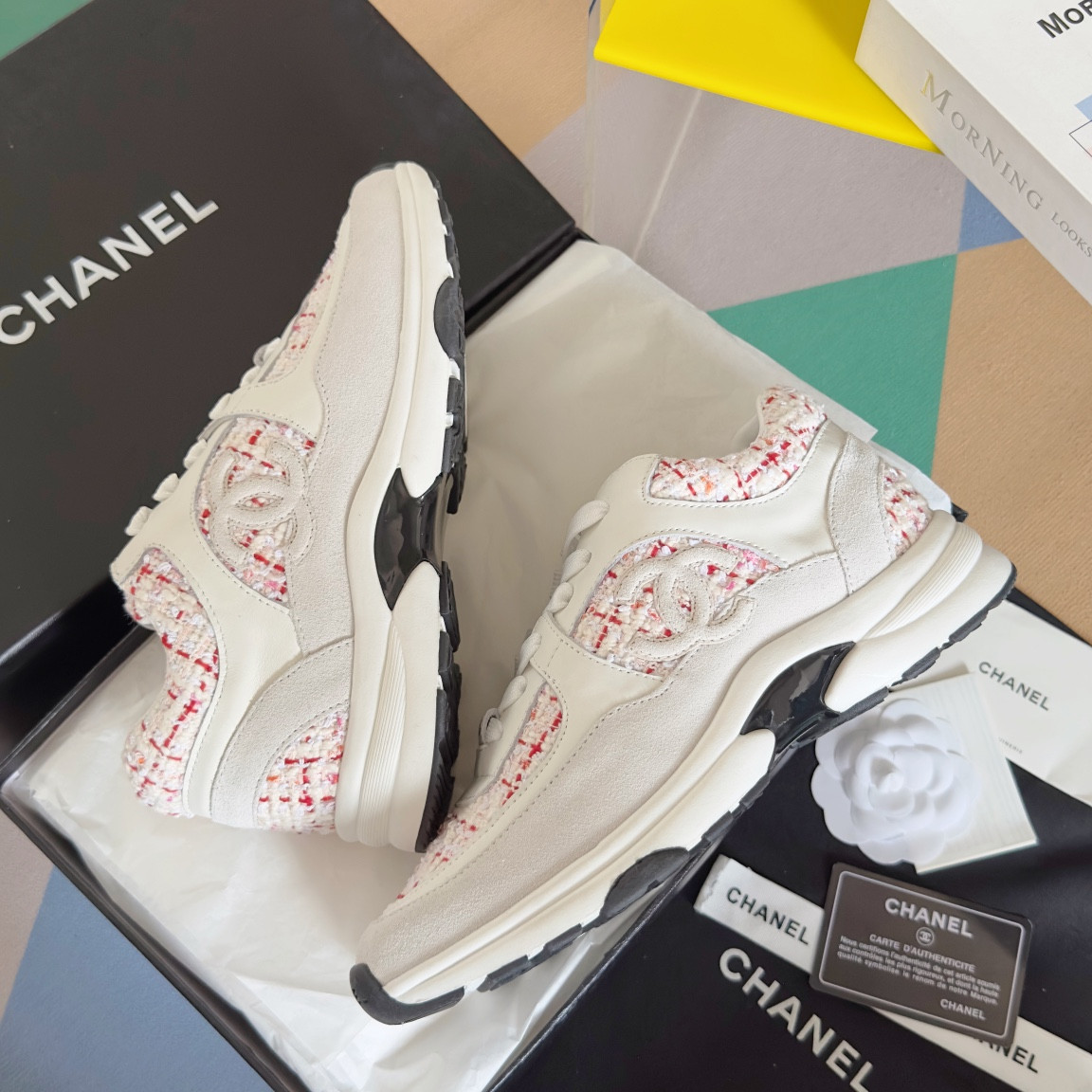 UA Ch*el SNEAKER