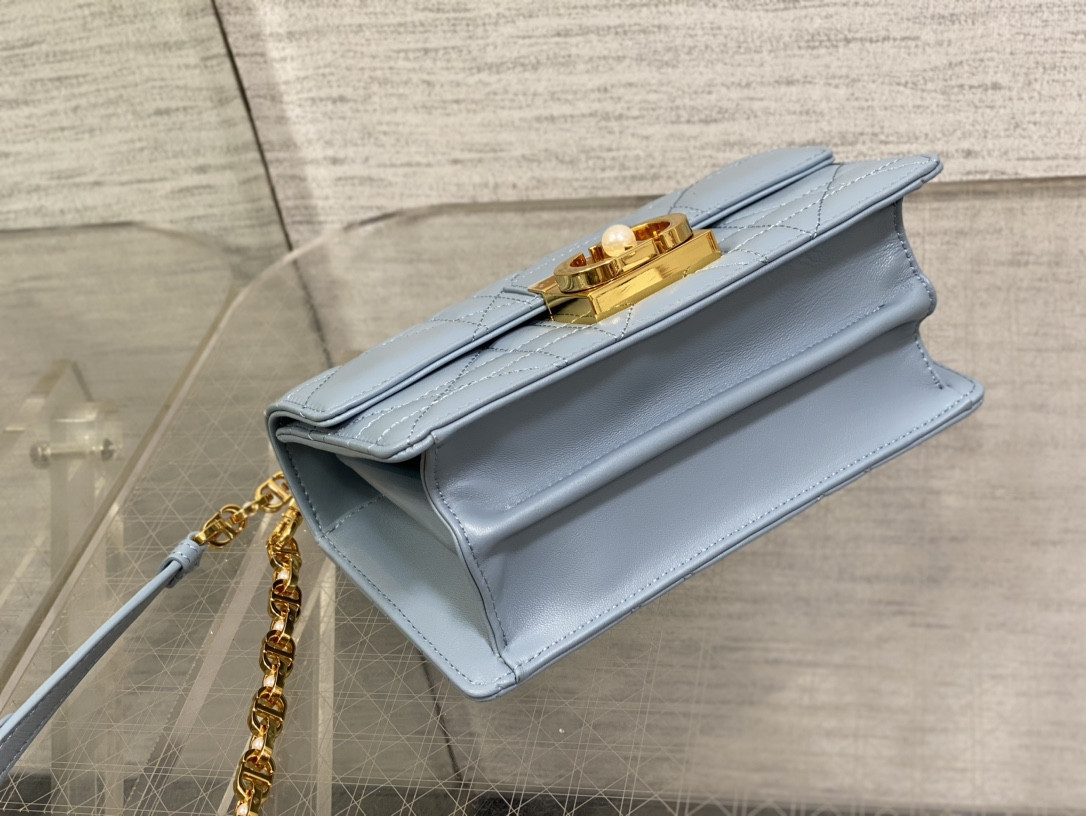 D*0r Small Ange Bag Blue Latte Macrocannage Calfskin 20 x 12 x 5 cm