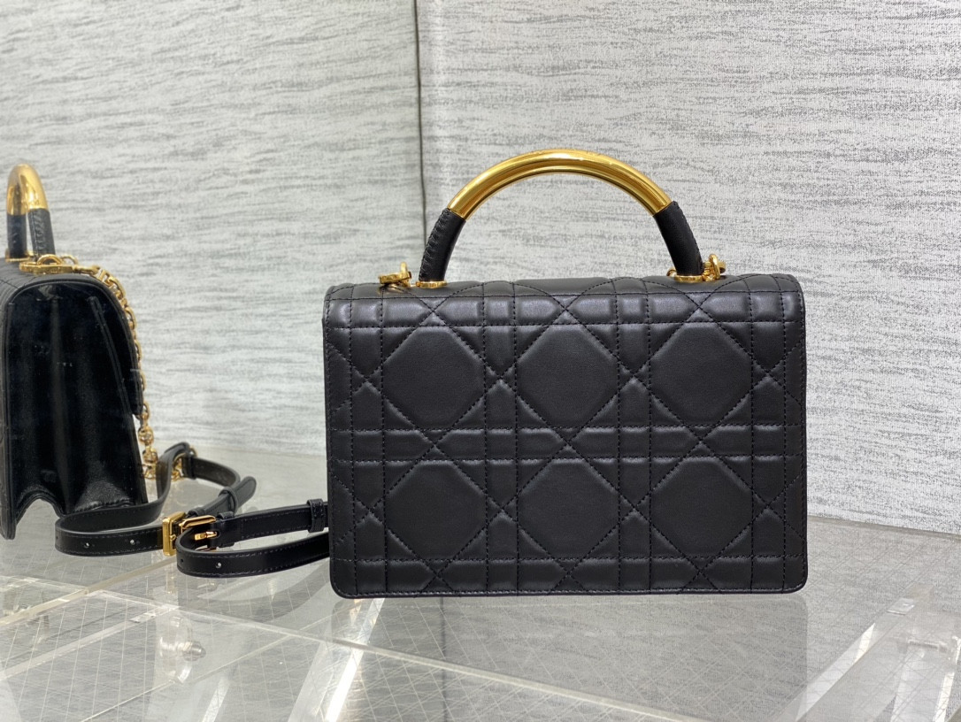 D*0r Medium D*0r Ange Bag Black Macrocannage Calfskin 26 x 17 x 9 cm