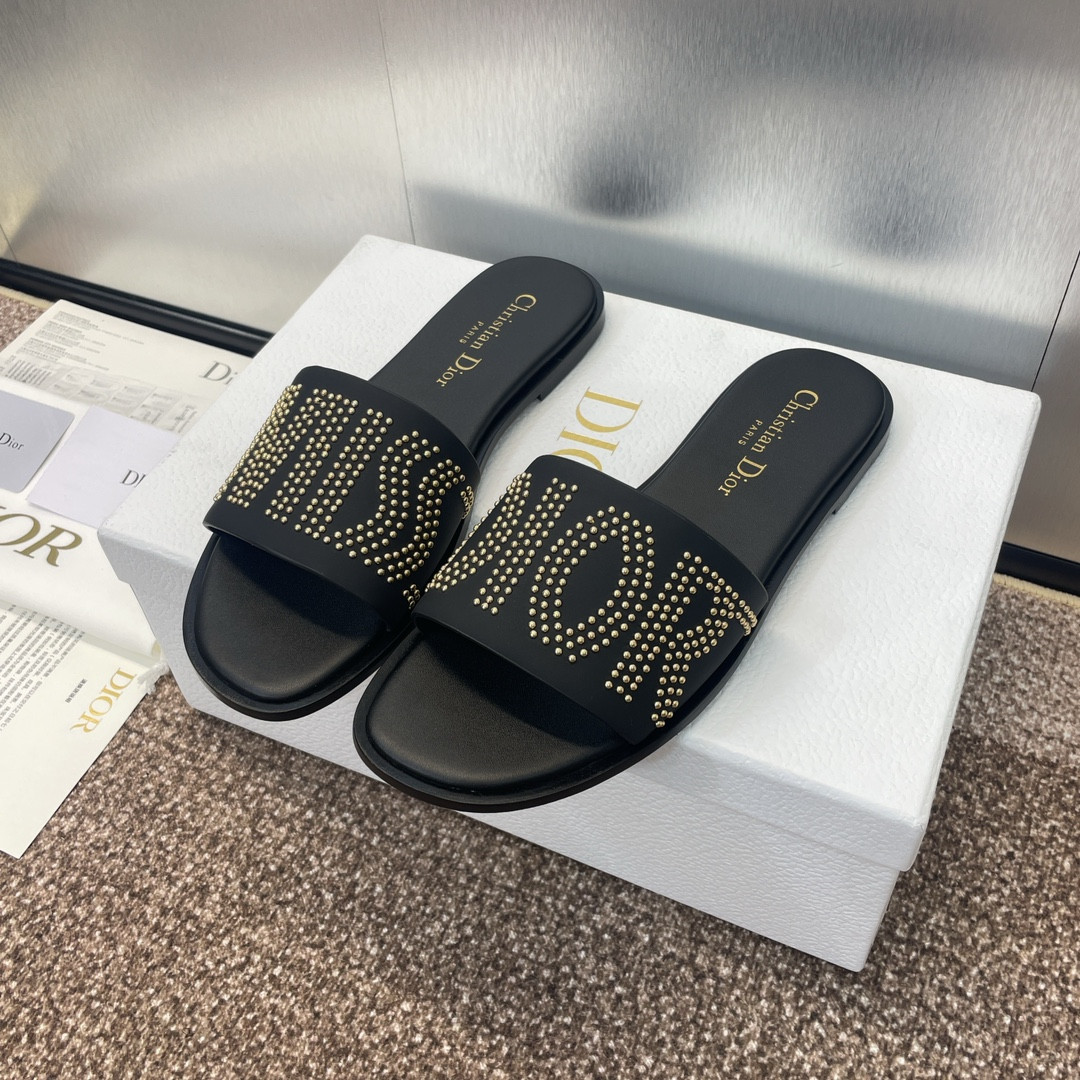 UA D*0r Dway Slide