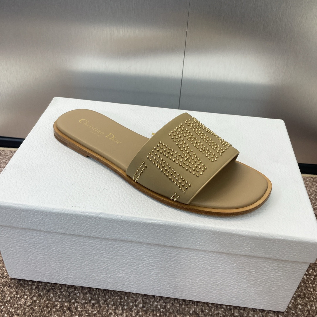 UA D*0r Dway Slide