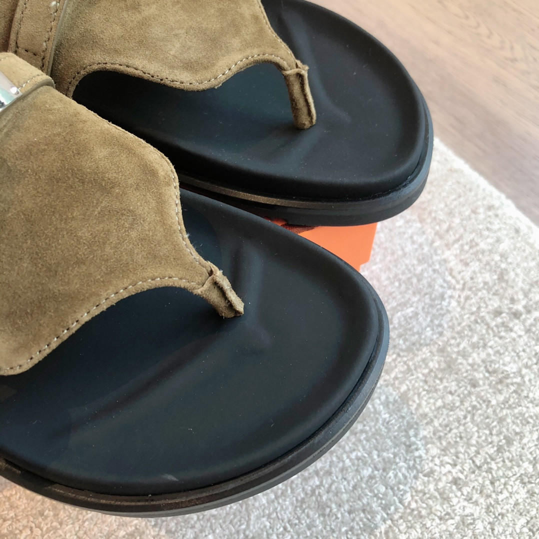 UA Hermès Empire Sandal