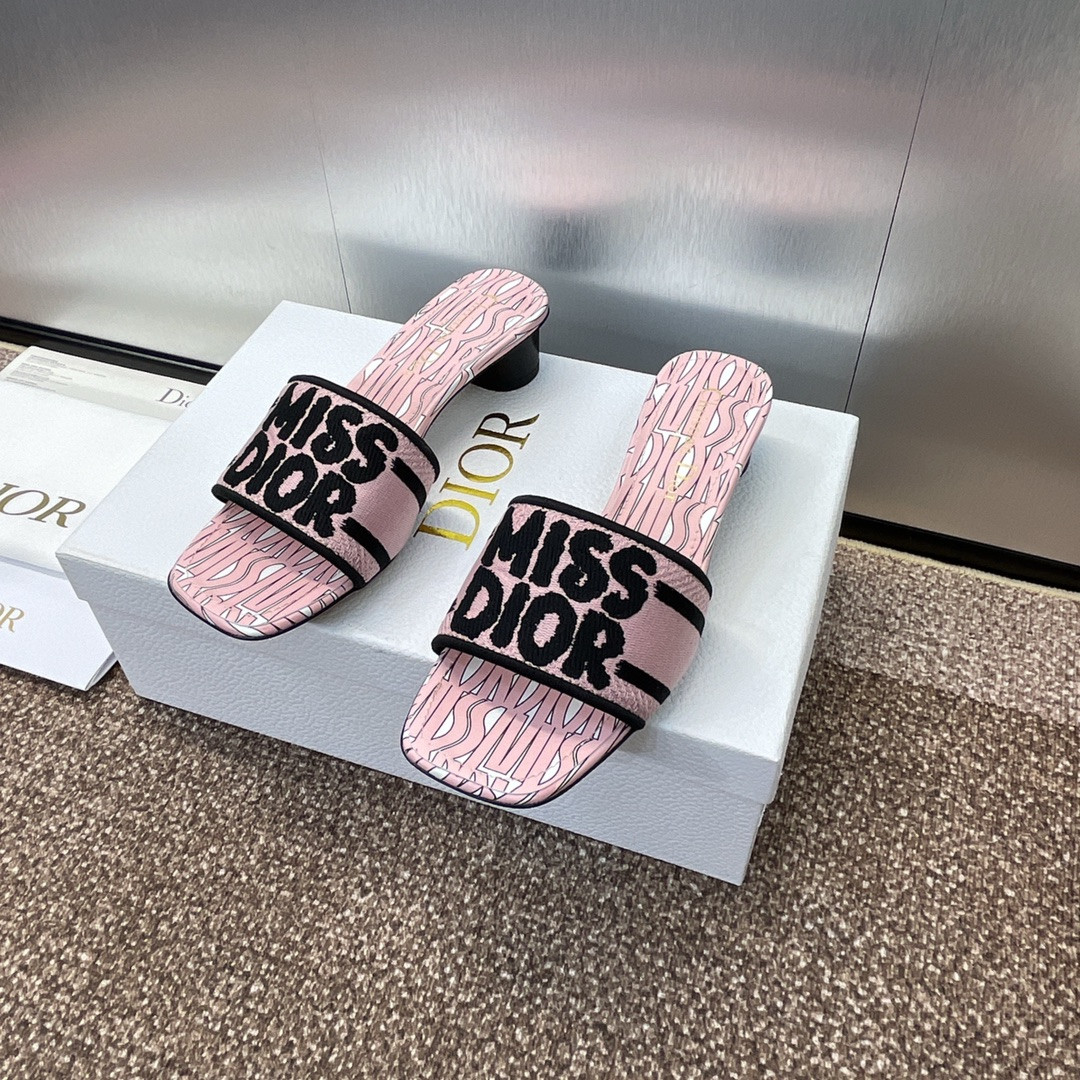 UA D*0r Dway Heeled Slide
