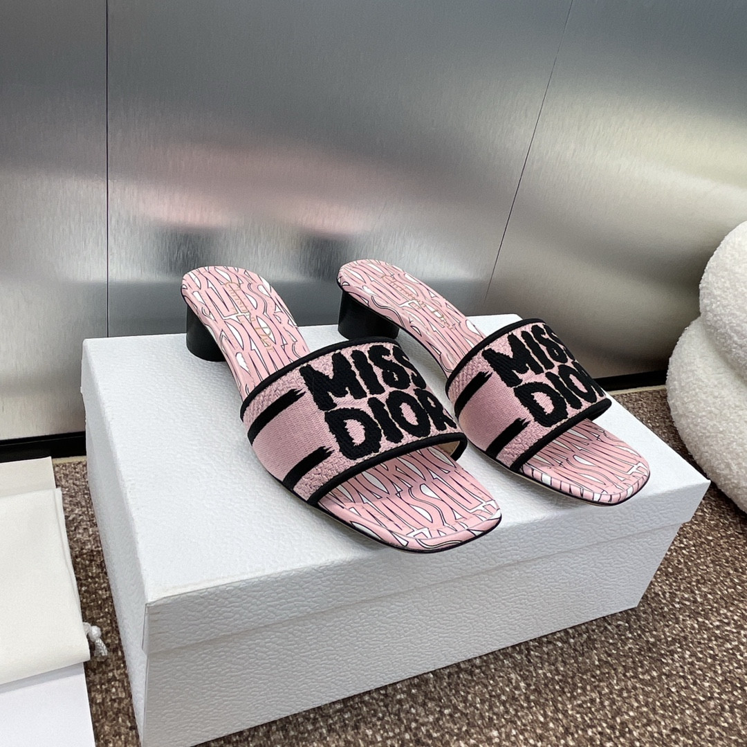 UA D*0r Dway Heeled Slide
